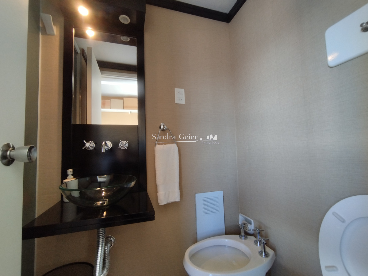 Apartamento ID.3123 - apartamento en venta  sobre playa mansa