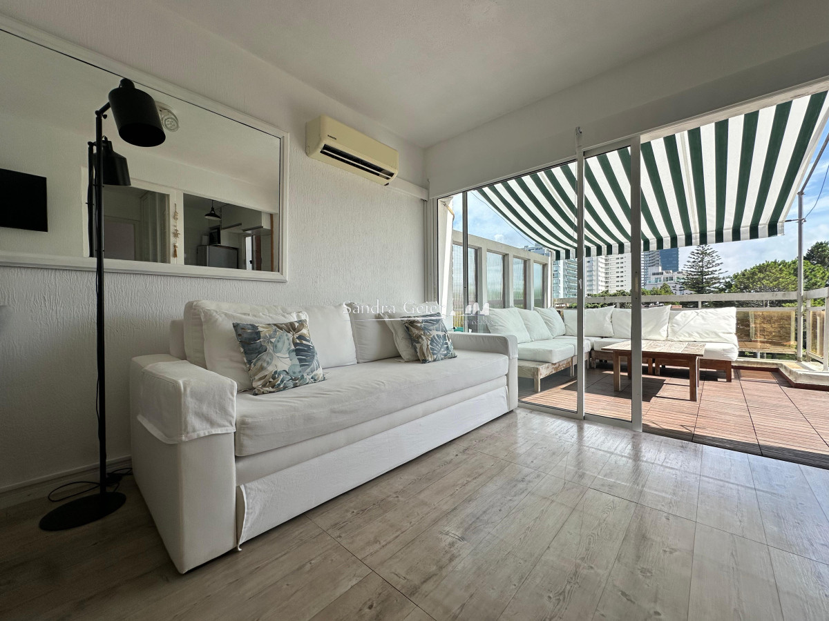 Apartamento ID.3216 - VENTA AIDY GRILL 20 METROS DE CHIVERTA  PUNTA DEL ESTE