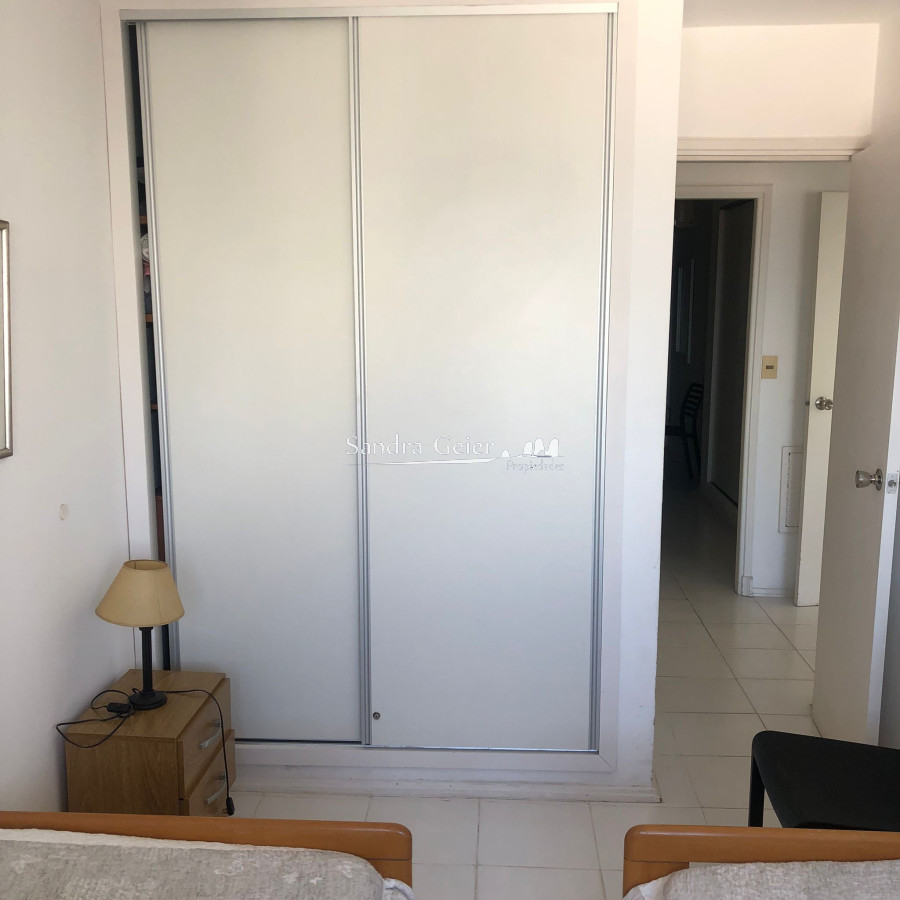 Apartamento ID.2083 - Venta de apartamento de 3 dormitorios en Punta del Este