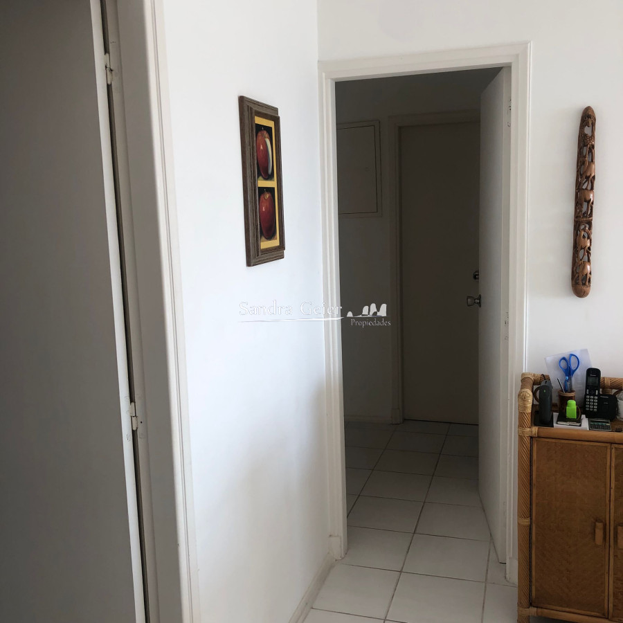 Apartamento ID.2083 - Venta de apartamento de 3 dormitorios en Punta del Este