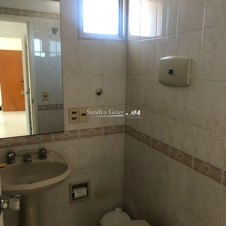 Apartamento ID.2083 - Venta de apartamento de 3 dormitorios en Punta del Este