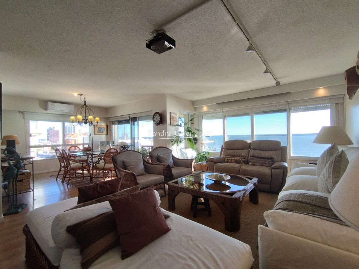 Apartamento ID.3123 - apartamento en venta  sobre playa mansa