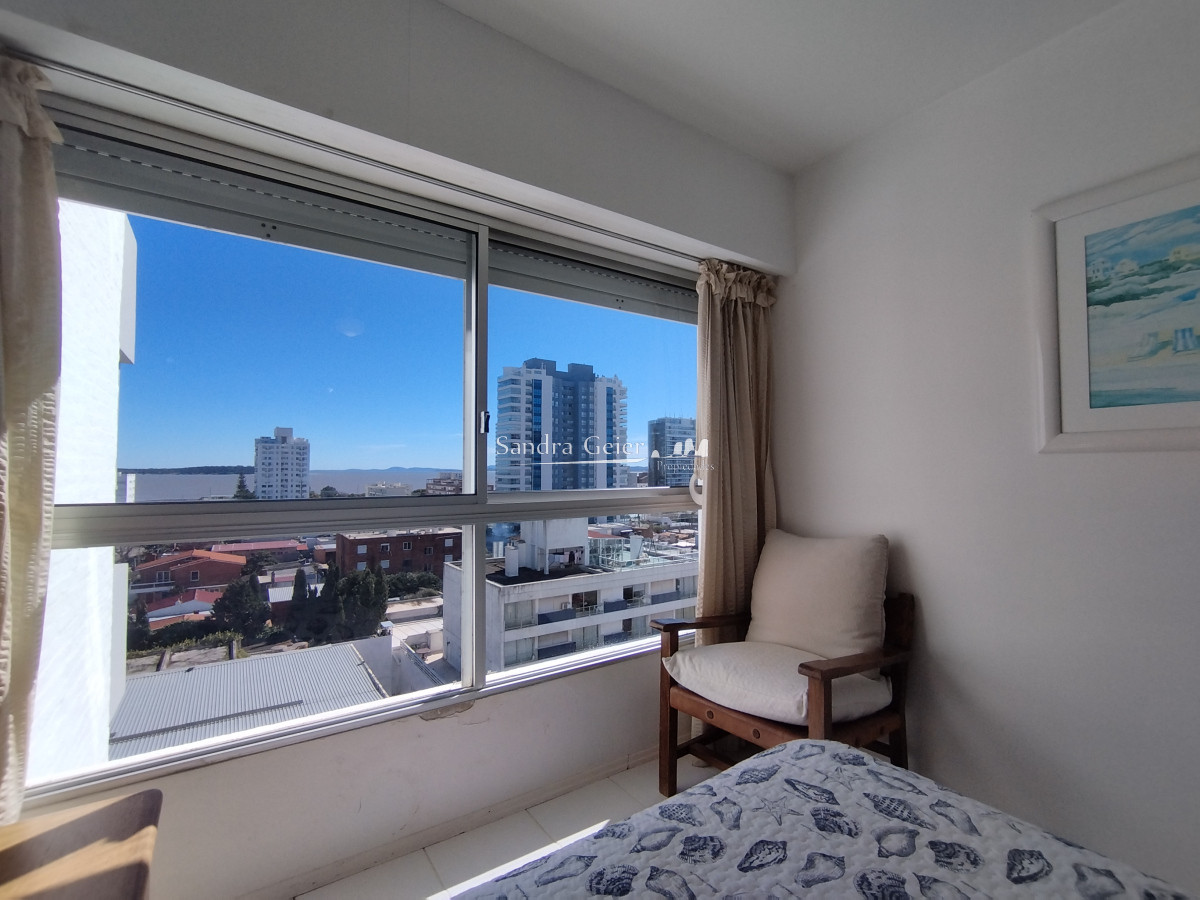 Apartamento ID.2961 - Apartamento de dos dorm. en venta en Punta del Este 10971