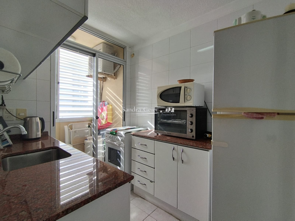 Apartamento ID.2933 - venta Apartamento en alquiler y venta de dos dormitorios en Punta del Este