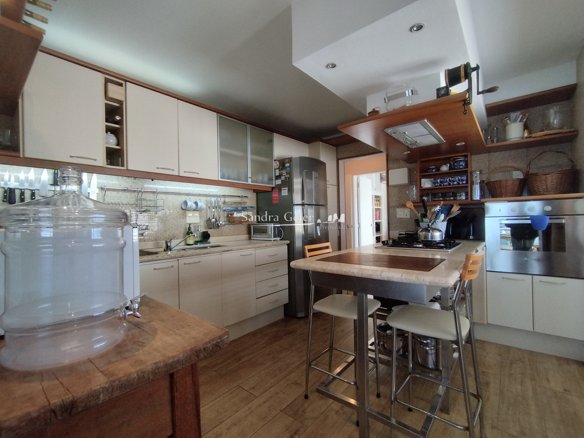 Apartamento ID.3123 - apartamento en venta  sobre playa mansa