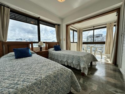 Apartamento ID.2962 - Apartamento de 3 dormitorios en venta en Punta del Este