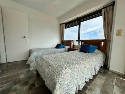Apartamento ID.2962 - Apartamento de 3 dormitorios en venta en Punta del Este