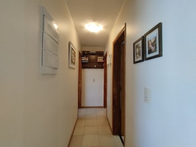 Apartamento ID.2831 - Apartamento de 2 dormitorios en alquiler y venta en Punta del Este