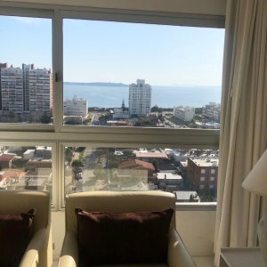 Apartamento ID.2083 - Venta de apartamento de 3 dormitorios en Punta del Este