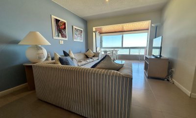 BRAVA PRIMERA FILA apartamento en venta sobre playa brava
