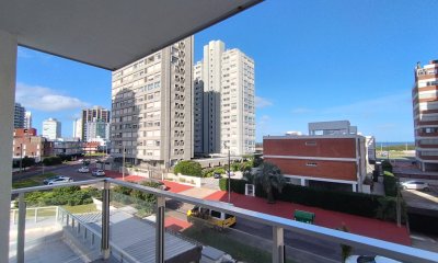 venta Apartamento en alquiler y venta de dos dormitorios en Punta del Este