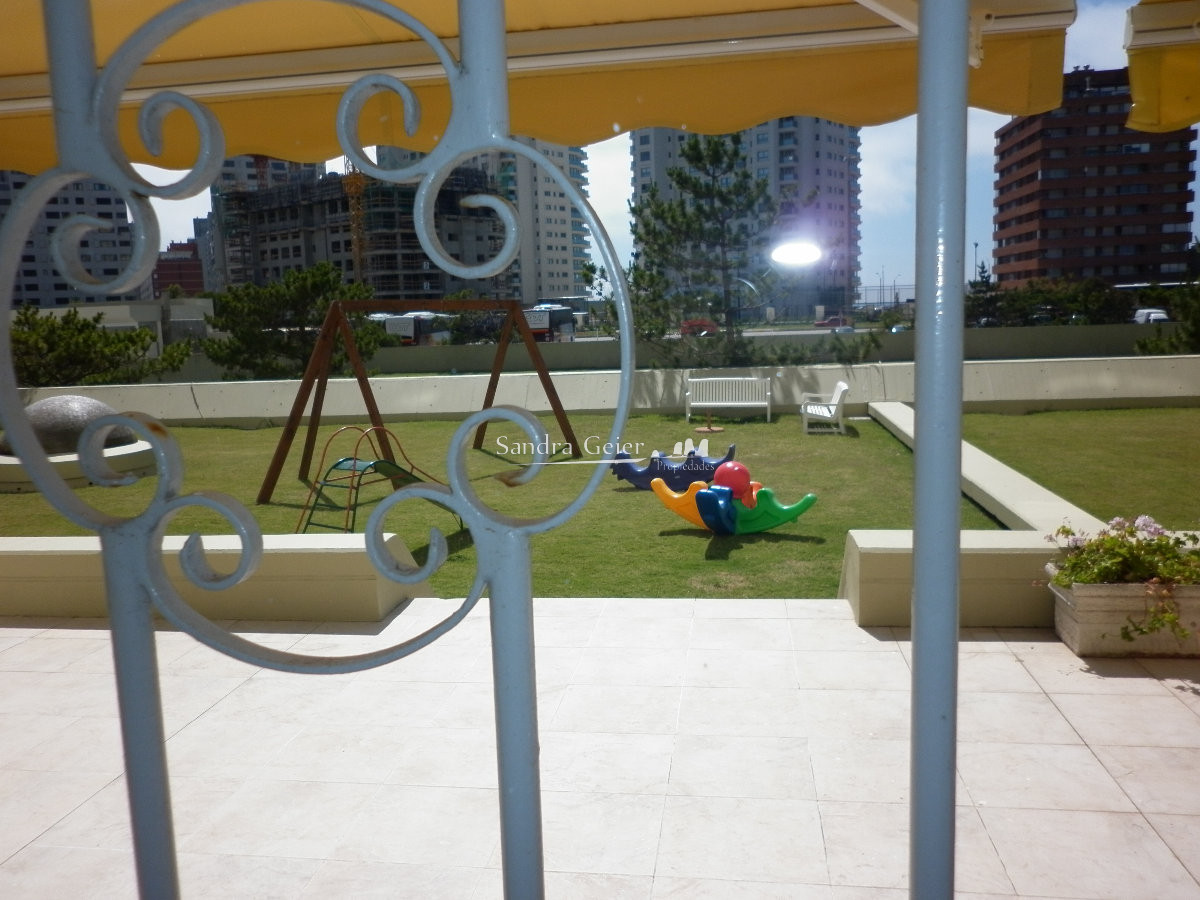 Apartamento ID.3123 - apartamento en venta  sobre playa mansa