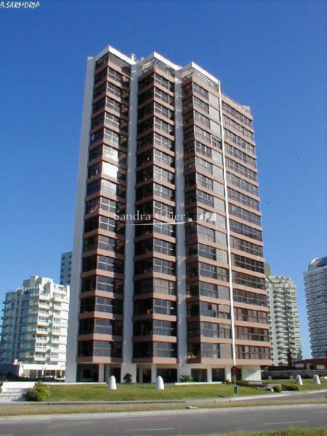 Apartamento ID.2150 - Apartamento en Punta del Este, Brava