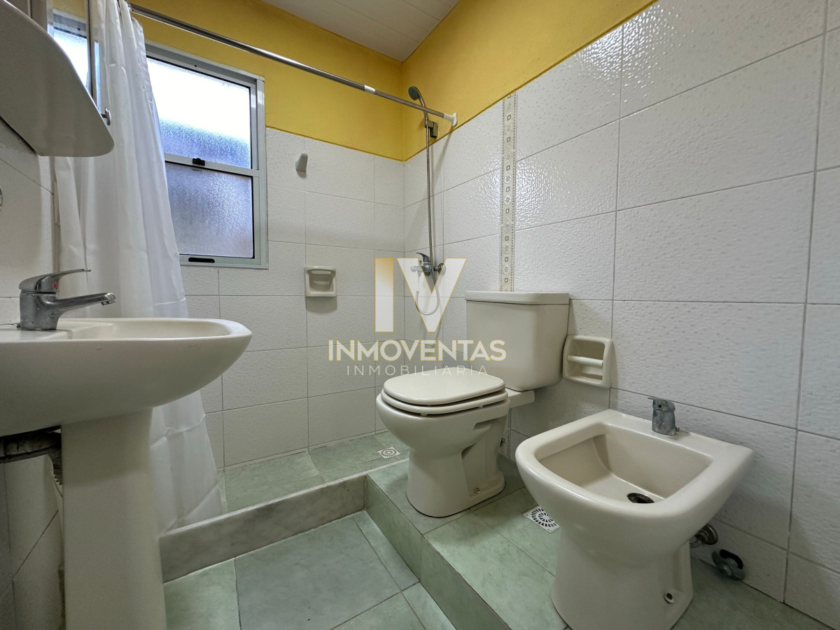 Casa ID.4270 - Alquiler y venta de casa de 2 dormitorios en Punta del Este