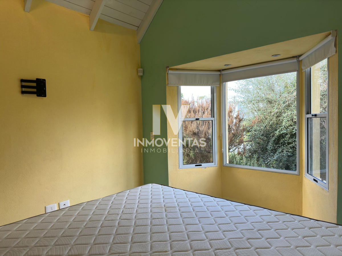 Casa ID.4270 - Alquiler y venta de casa de 2 dormitorios en Punta del Este