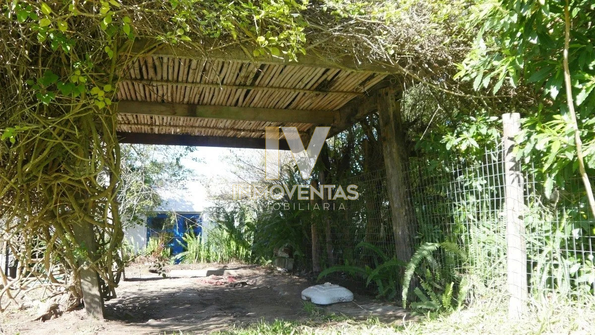 Casa ID.4179 - Casa en venta de dos dormitorio y dependencia en Punta del Este