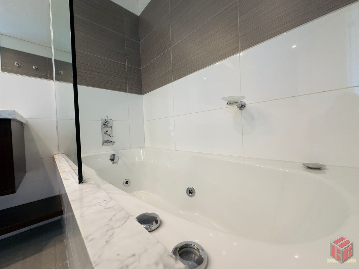 Apartamento ID.8819 - Penthouse en VENTA, 3 dormitorios en suite + Dependencia, vista 360°.
