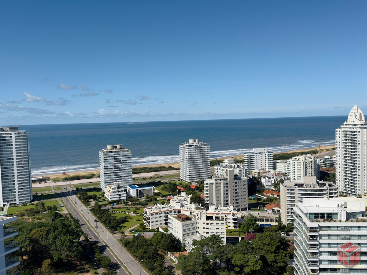 Apartamento ID.8819 - Penthouse en VENTA, 3 dormitorios en suite + Dependencia, vista 360°.