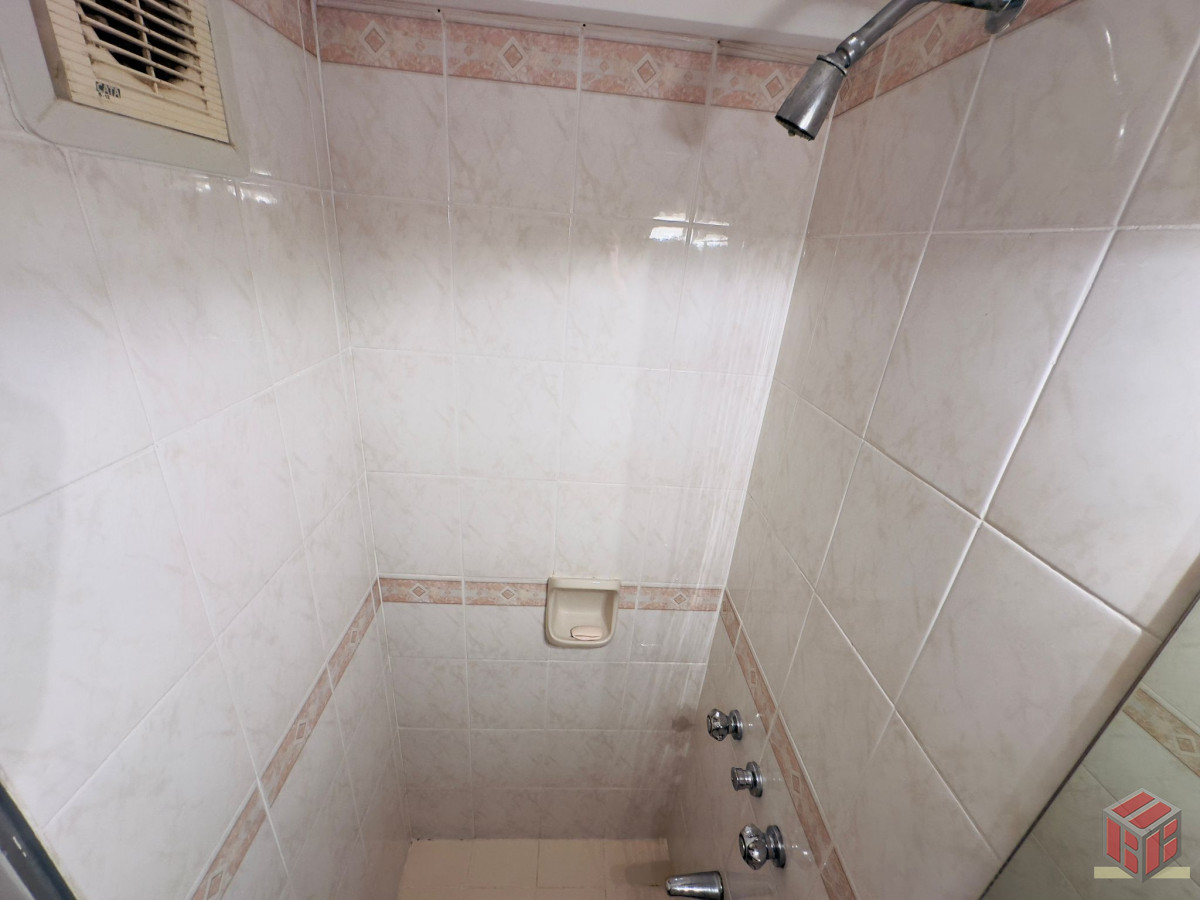 Apartamento ID.8844 - Apto en venta de 2 dormitorios, 2 baños, Punta del este. 