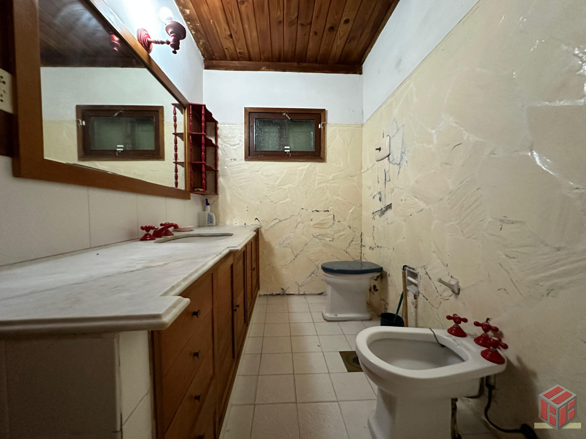 Casa ID.8231 - Corazon de San Rafael, excelente ubicacion