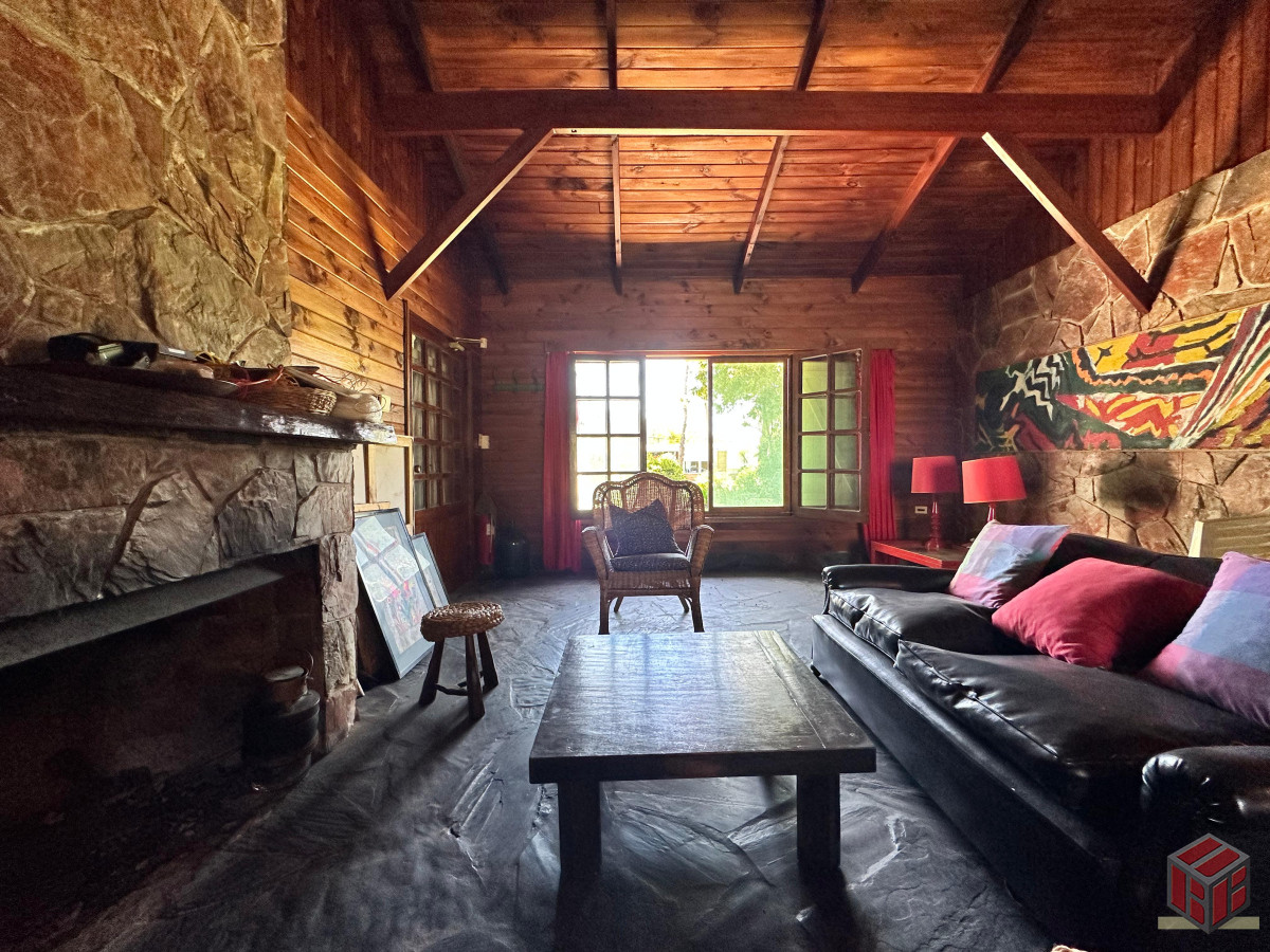 Casa ID.8231 - Corazon de San Rafael, excelente ubicacion
