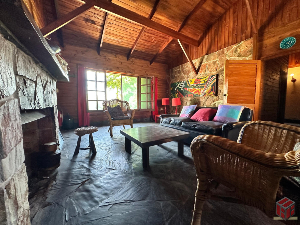 Casa ID.8231 - Corazon de San Rafael, excelente ubicacion