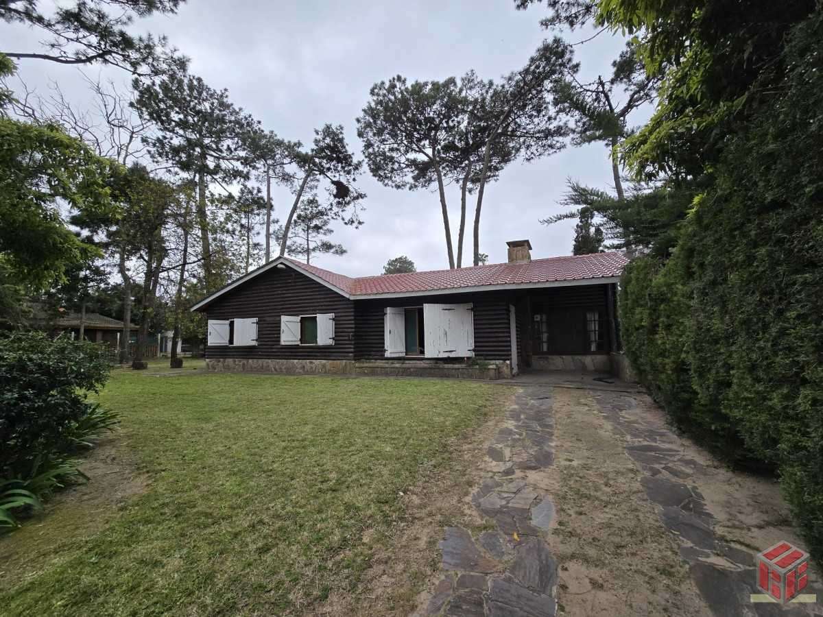 Casa ID.8231 - Corazon de San Rafael, excelente ubicacion