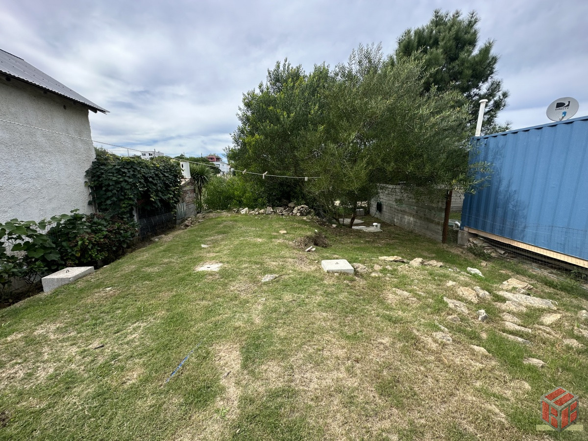 Terreno ID.8625 - Terreno con mejoras, mas contenedor para vivir!