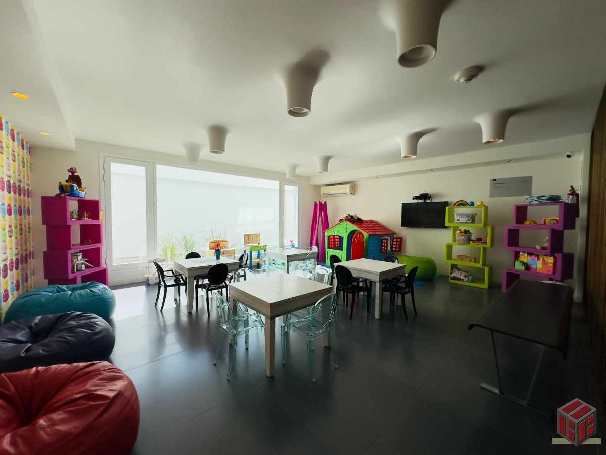 Apartamento ID.8819 - Penthouse en VENTA, 3 dormitorios en suite + Dependencia, vista 360°.