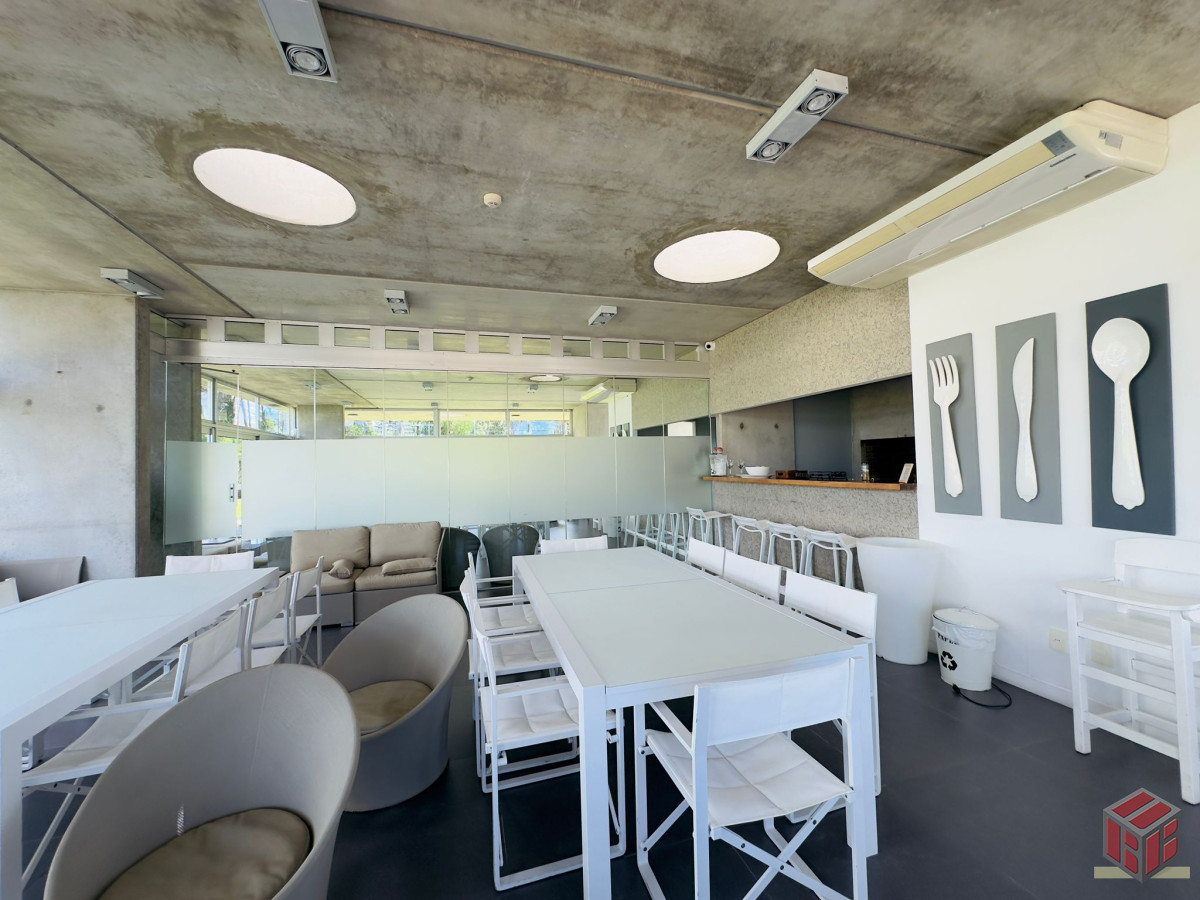 Apartamento ID.8819 - Penthouse en VENTA, 3 dormitorios en suite + Dependencia, vista 360°.