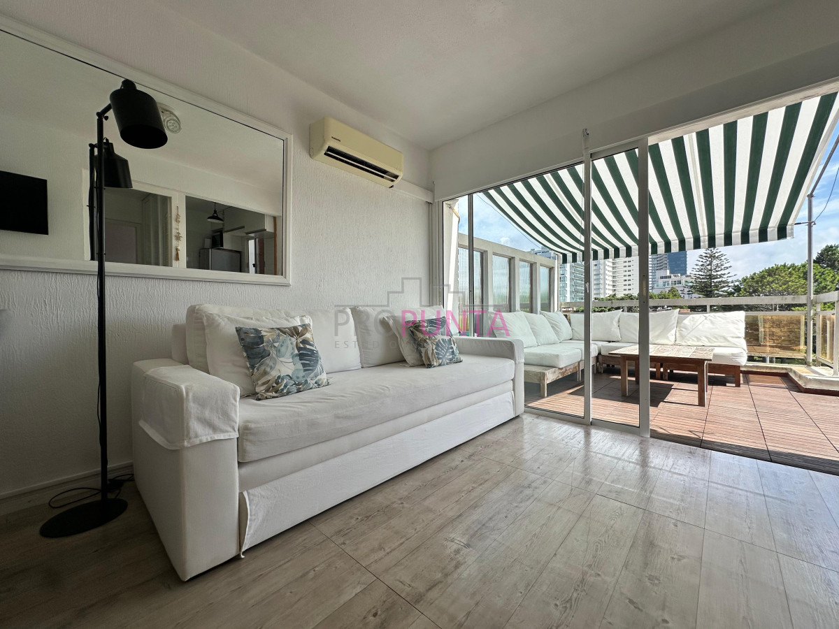 Apartamento ID.3216 - VENTA AIDY GRILL 20 METROS DE CHIVERTA  PUNTA DEL ESTE