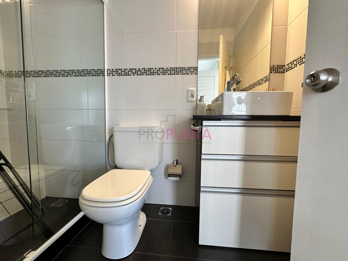 Apartamento ID.3216 - VENTA AIDY GRILL 20 METROS DE CHIVERTA  PUNTA DEL ESTE