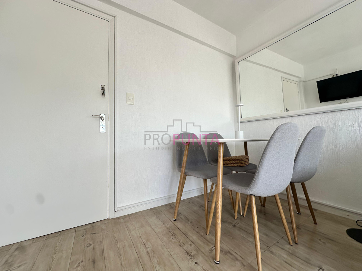 Apartamento ID.3216 - VENTA AIDY GRILL 20 METROS DE CHIVERTA  PUNTA DEL ESTE