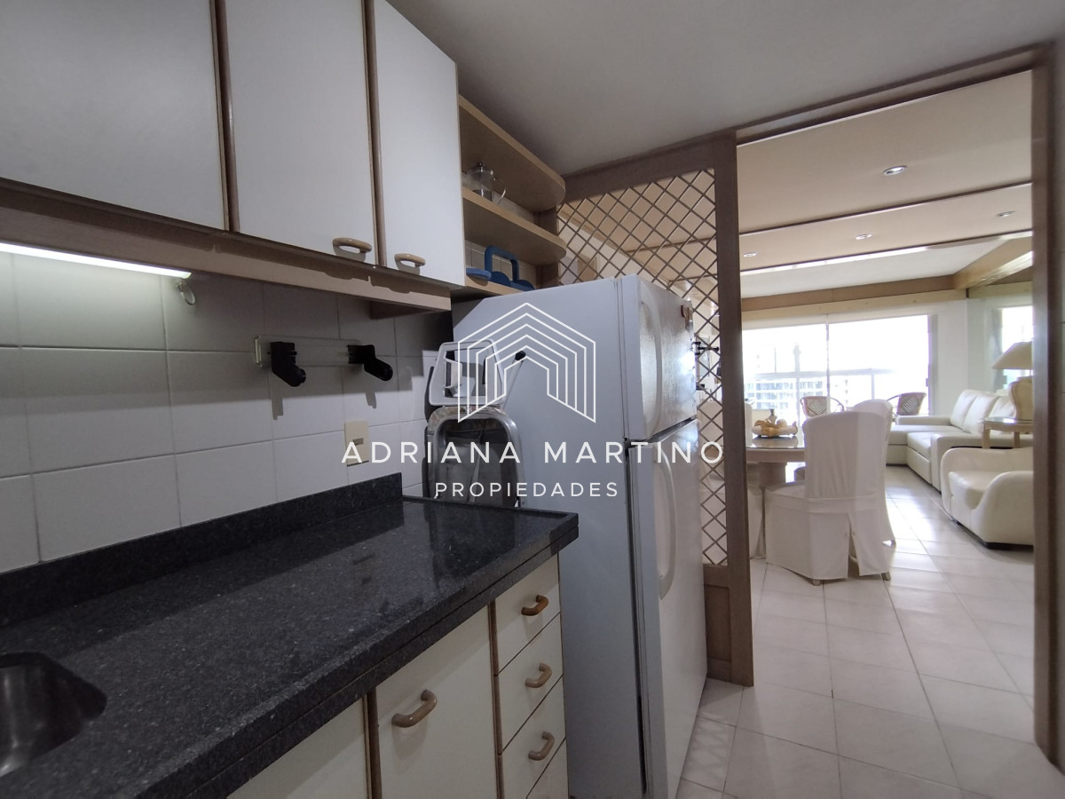 Apartamento ID.71009 - Apartamento de un dormitorio y medio en alquiler y venta en Punta del Este