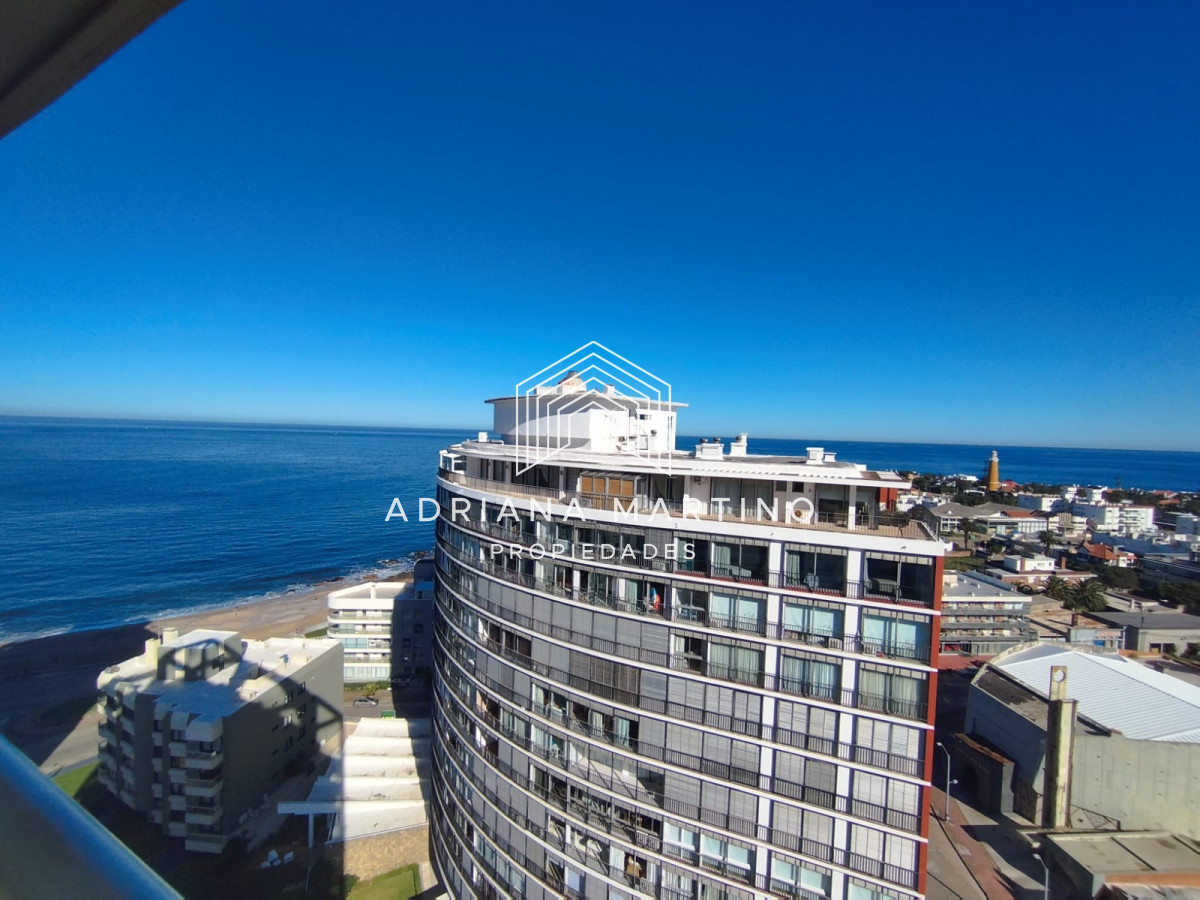 Apartamento ID.70218 - Venta de apartamento de 3 dormitorios en Punta del Este