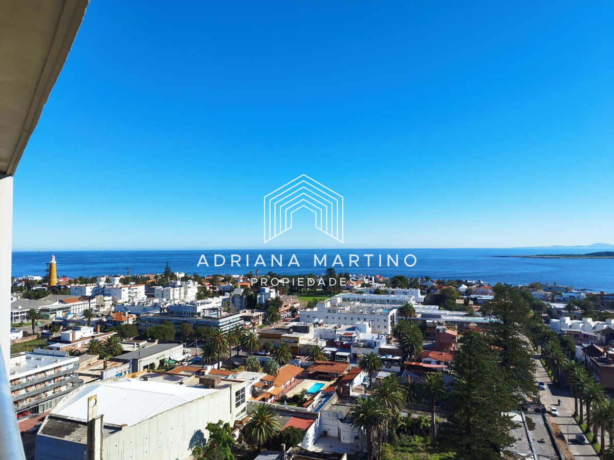 Apartamento ID.70218 - Venta de apartamento de 3 dormitorios en Punta del Este