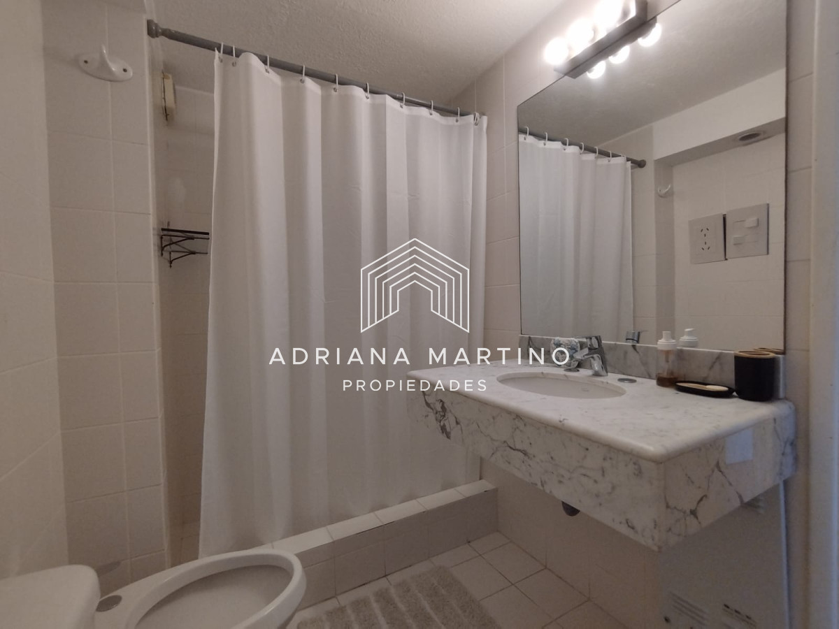 Apartamento ID.70218 - Venta de apartamento de 3 dormitorios en Punta del Este
