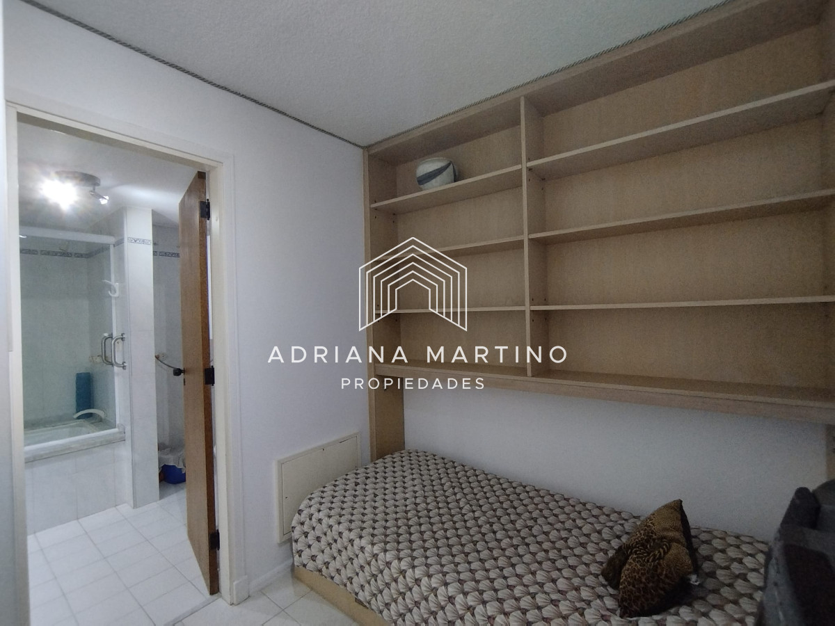 Apartamento ID.71009 - Apartamento de un dormitorio y medio en alquiler y venta en Punta del Este