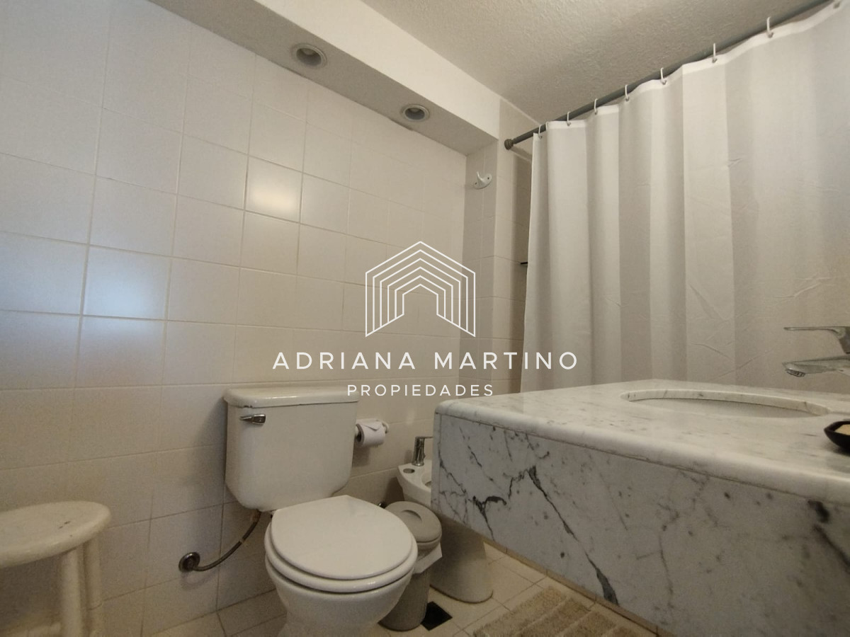 Apartamento ID.70218 - Venta de apartamento de 3 dormitorios en Punta del Este