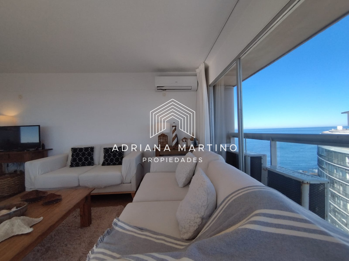 Apartamento ID.70218 - Venta de apartamento de 3 dormitorios en Punta del Este