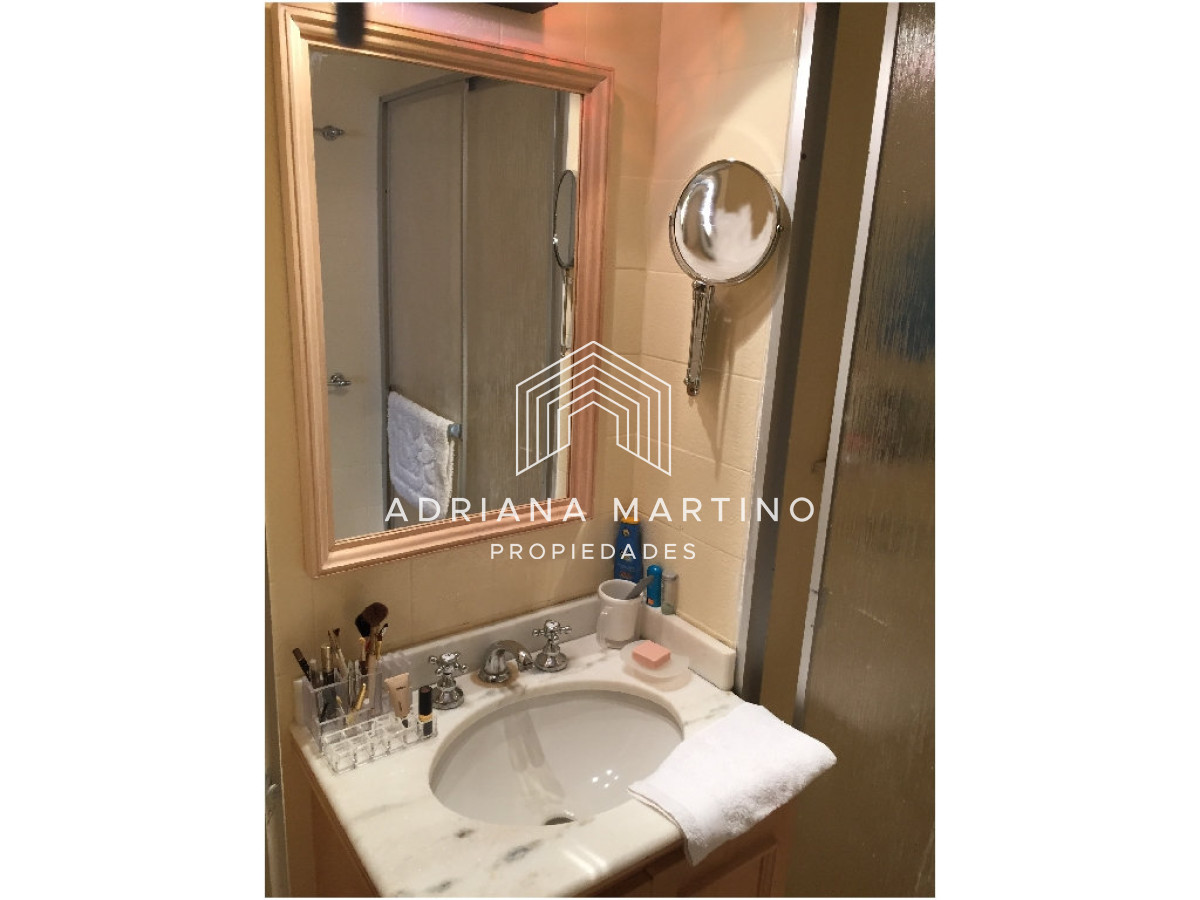 Apartamento ID.70234 - Apartamento en venta de 3 dormitorios y dependencia en Punta del Este