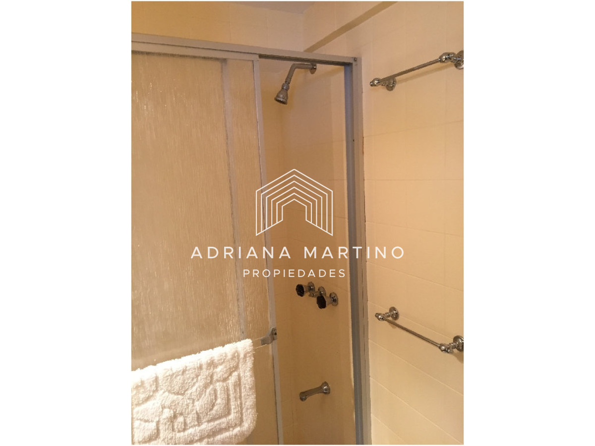 Apartamento ID.70234 - Apartamento en venta de 3 dormitorios y dependencia en Punta del Este