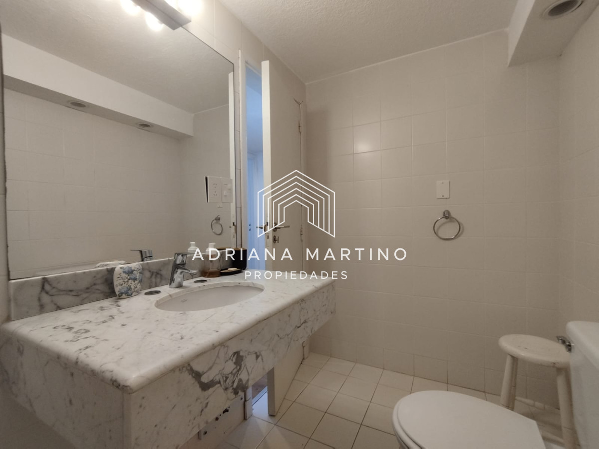 Apartamento ID.70218 - Venta de apartamento de 3 dormitorios en Punta del Este