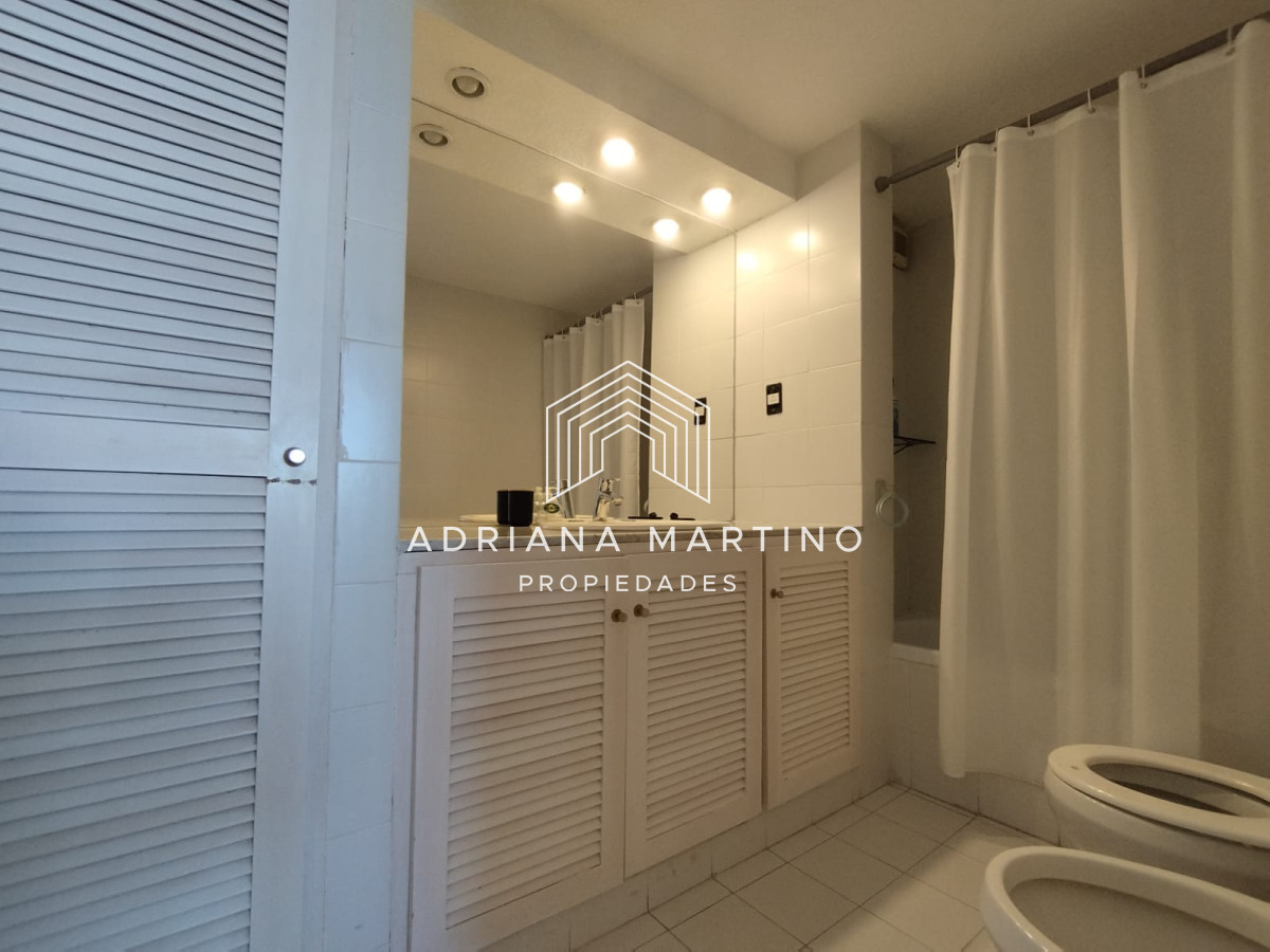 Apartamento ID.70218 - Venta de apartamento de 3 dormitorios en Punta del Este