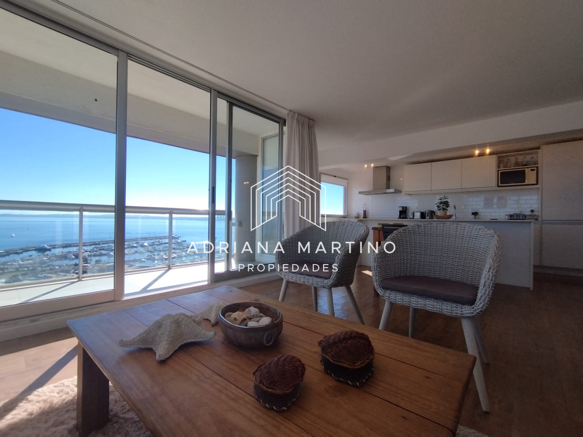 Apartamento ID.70218 - Venta de apartamento de 3 dormitorios en Punta del Este