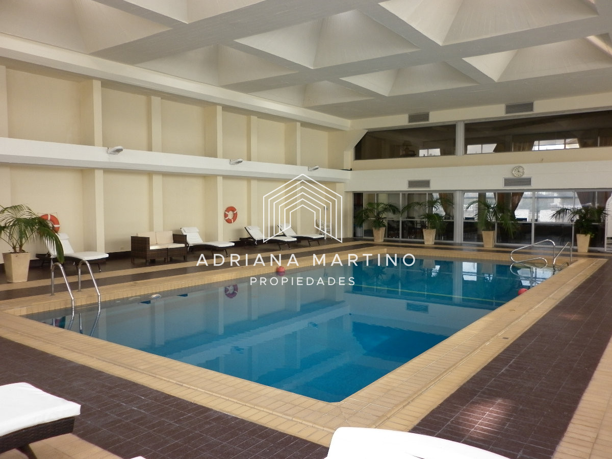 Apartamento ID.70234 - Apartamento en venta de 3 dormitorios y dependencia en Punta del Este