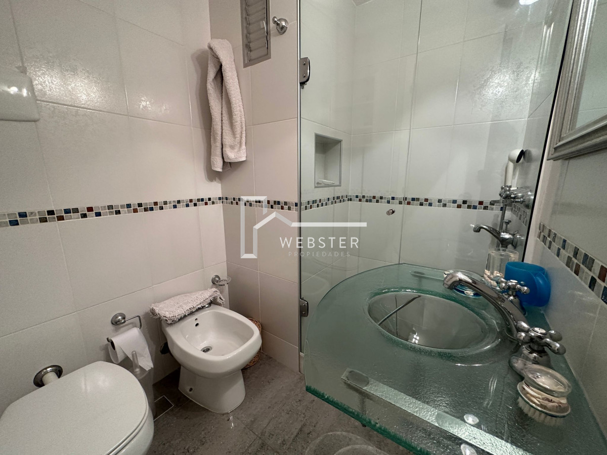 Apartamento ID.1714 - apartamento en venta y alquiler  frente a playa brava