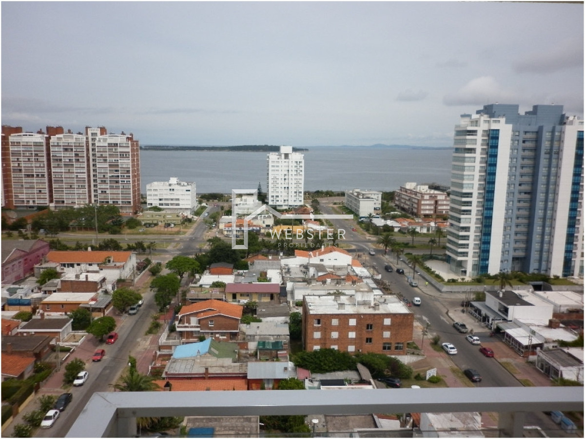 Apartamento ID.1568 - Apartamento de 3 dormitorios en venta en Punta del Este