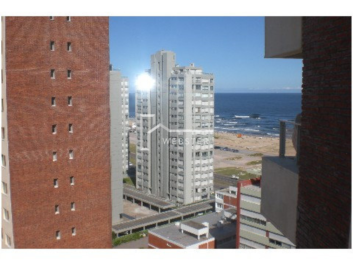 Apartamento ID.1568 - Apartamento de 3 dormitorios en venta en Punta del Este