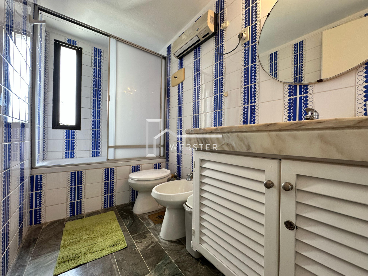 Apartamento ID.2095 - Apartamento de 3 dormitorios en venta en Punta del Este